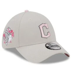 Men's Cleveland Guardians New Era Khaki 2023 Mother's Day 39THIRTY Flex Hat